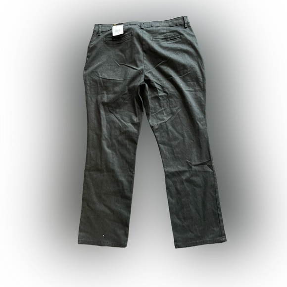 NWT - Lee - Women's Relaxed Fit All Day Straight Leg Pant - Picture 4 of 6